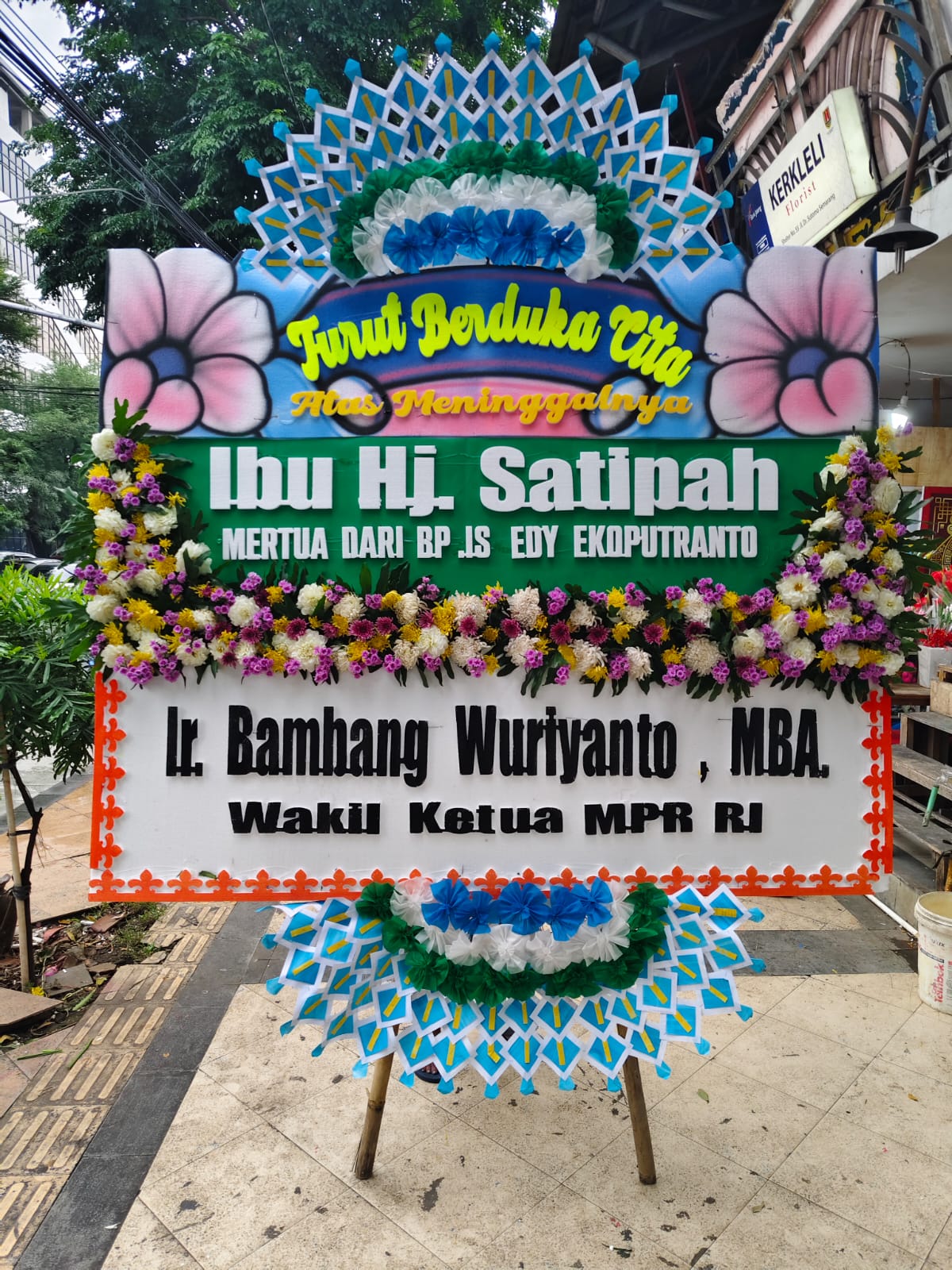 Bunga Papan Jr018